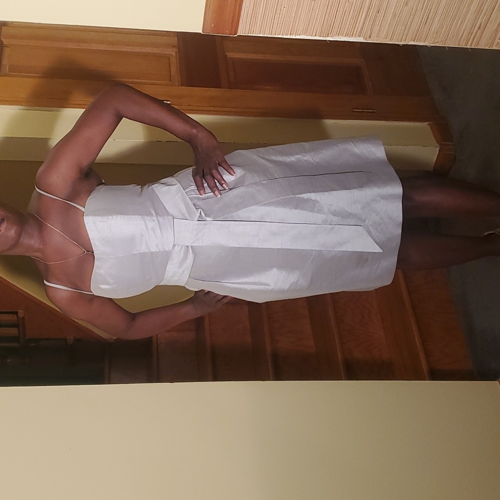 Knee-lenght cocktail dress with belt